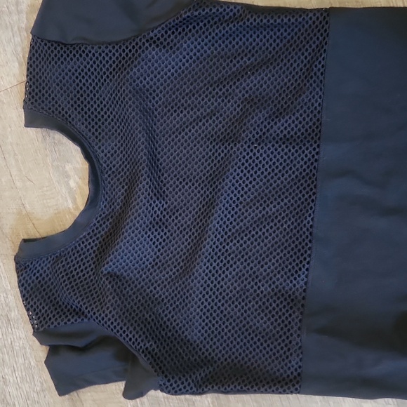 Bombshell Sportswear - Picture 2 of 3